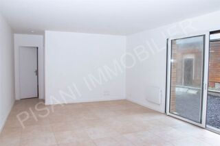  Immeuble � vendre 82 m�