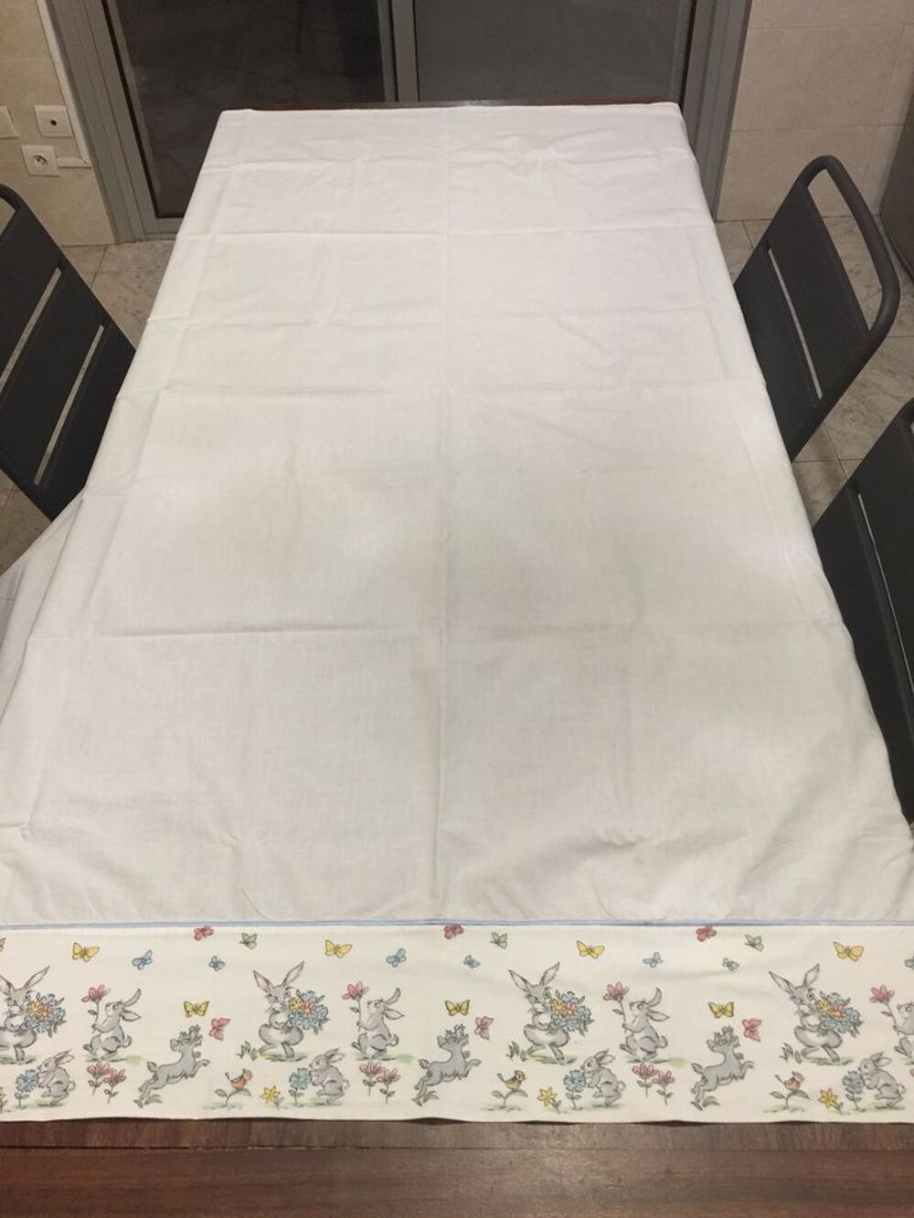 Drap de lit enfant motif " Lapin " Puériculture