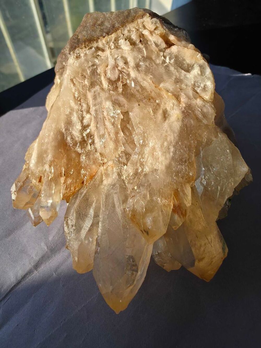 Magnifique Citrine Naturelle de Kolwezi(RDC)-Sp&eacute;cimen de Collection 708g 
