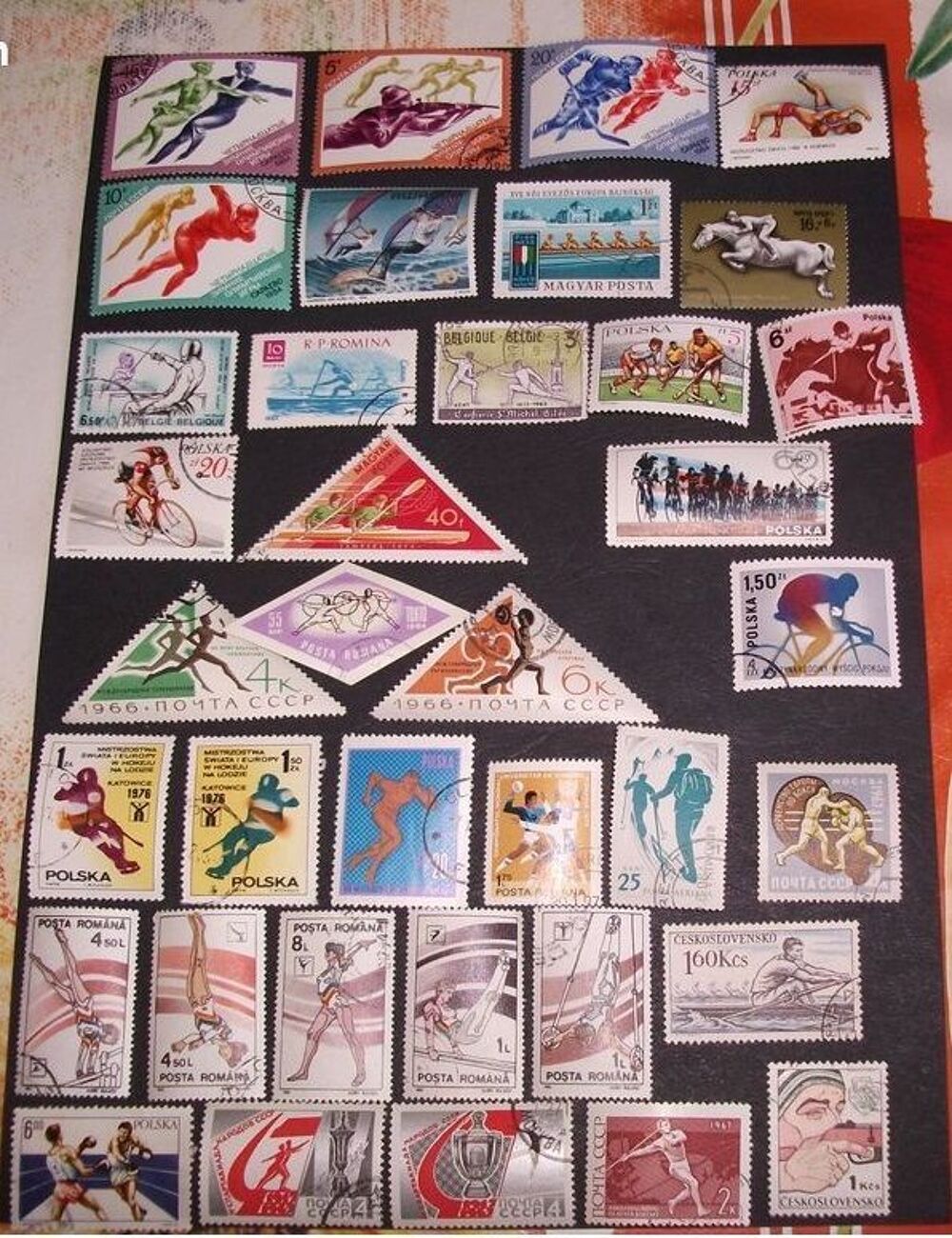 Lot de 123 Timbres sur les SPORTS diff&eacute;rents et oblit&eacute;r&eacute;s.
