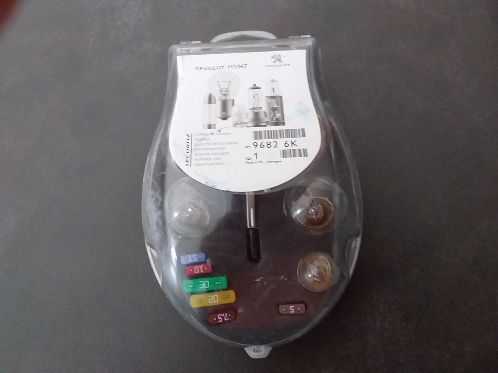 Boite d'ampoules H7/H1 Bricolage