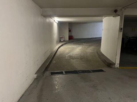  Parking / Garage � louer 10 m�