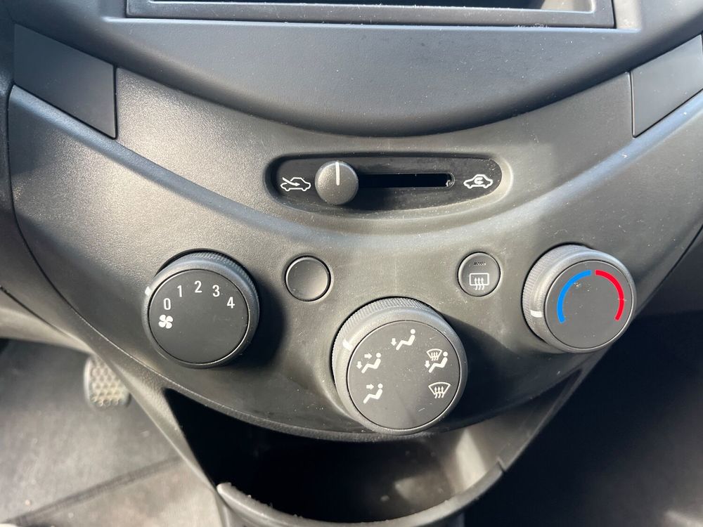 Spark 1.0 16V - 68 2011 occasion 82000 Montauban