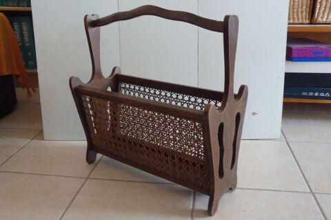 Porte-revues en bois et cannage 5 Pontoise (95)