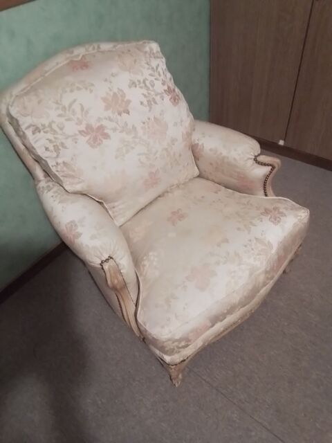 Fauteuil tissus fleuris Beaugency (45)