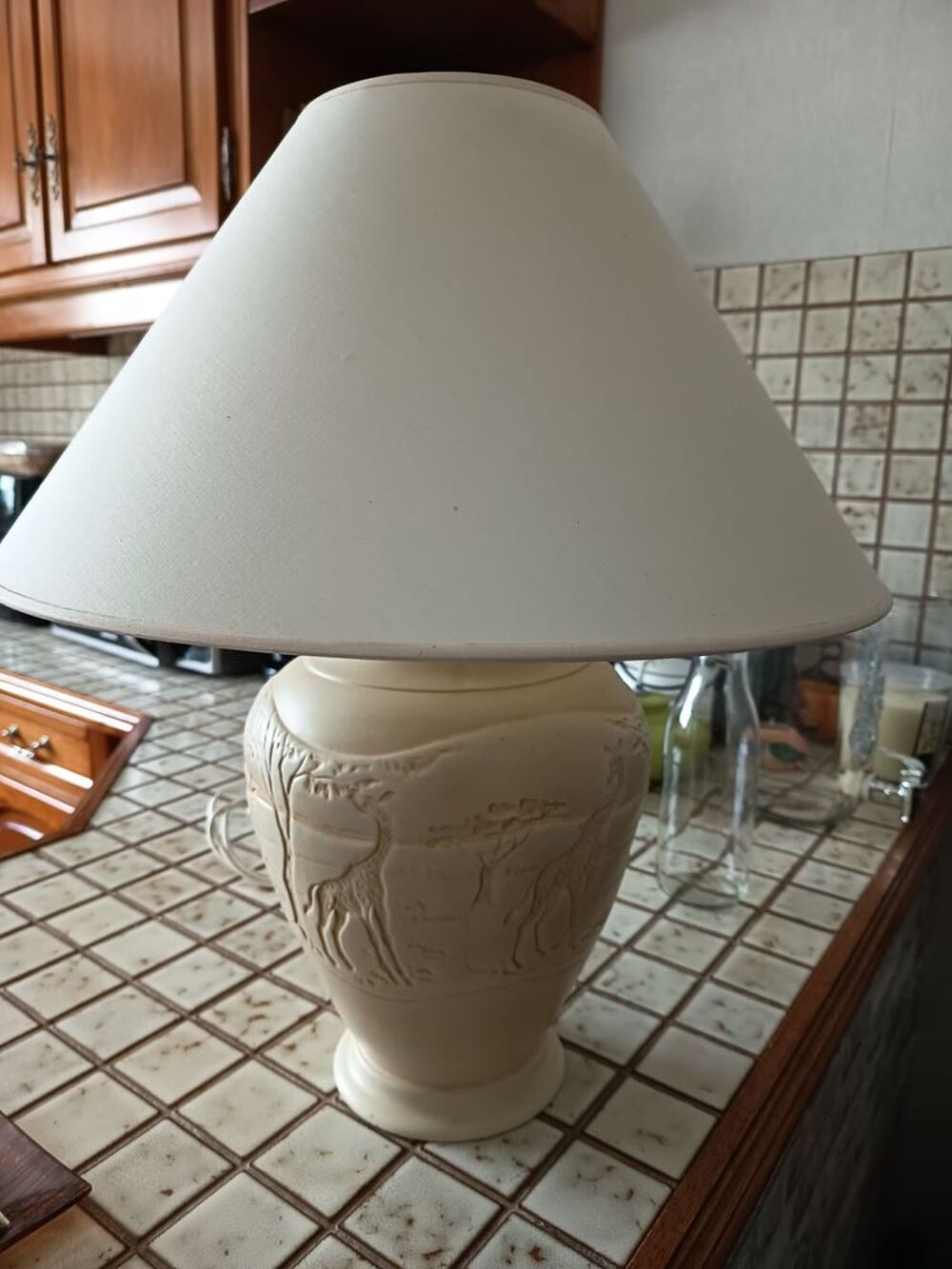 Lampe d&eacute;co sur colonne avec abat jour Décoration