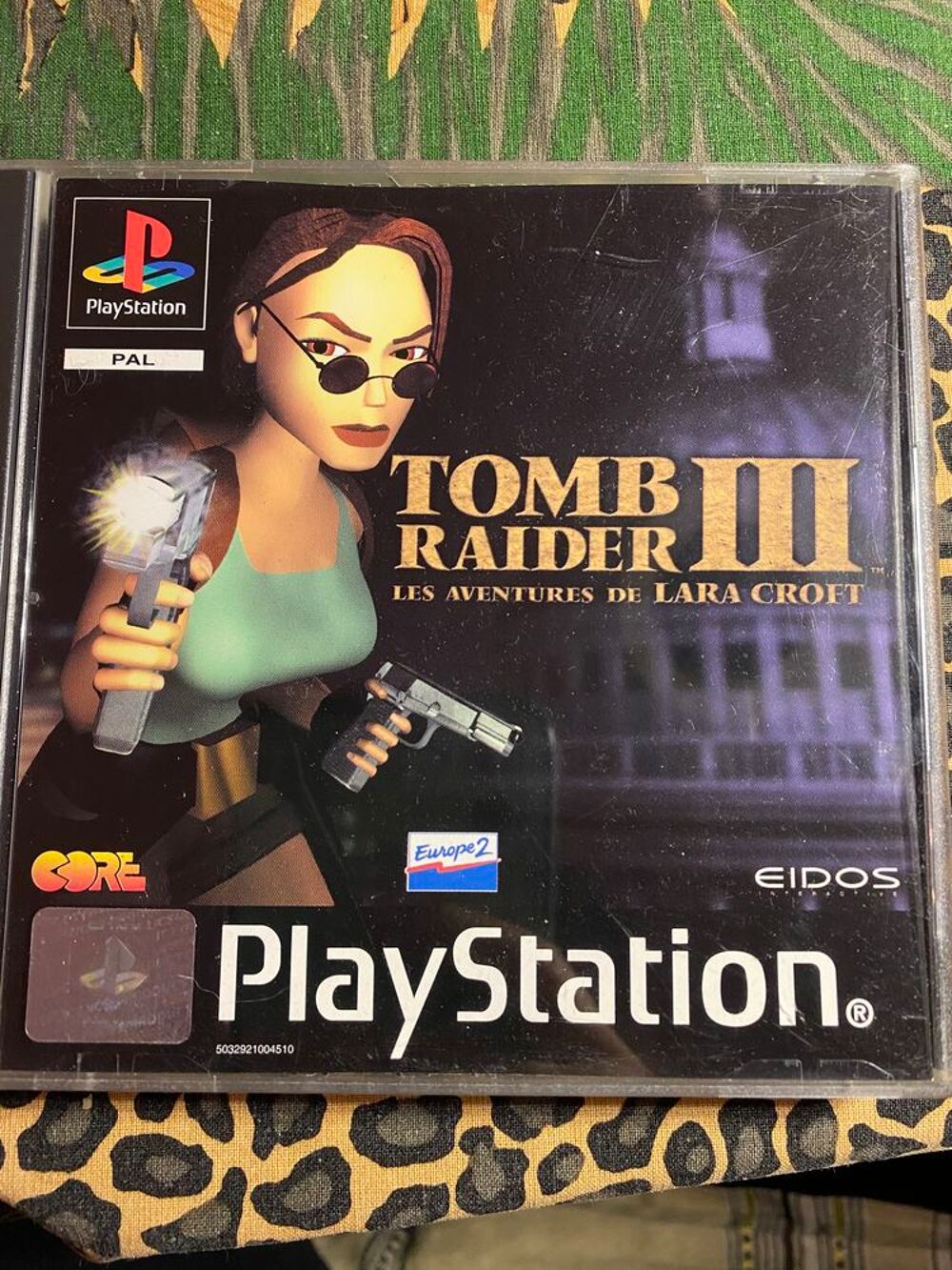 TomB Raider 3 Consoles et jeux vidéos