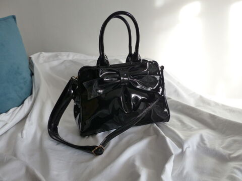 Sac � main neuf Blaringhem (59)