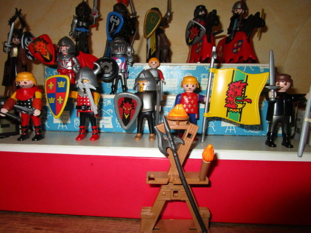 PLAYMOBIL MOYEN CHEVALIER Jeux / jouets