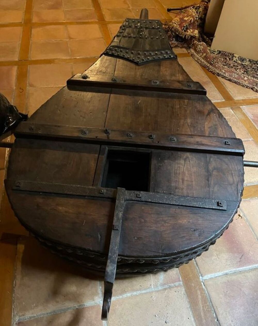 Table basse soufflet g&eacute;ant Meubles