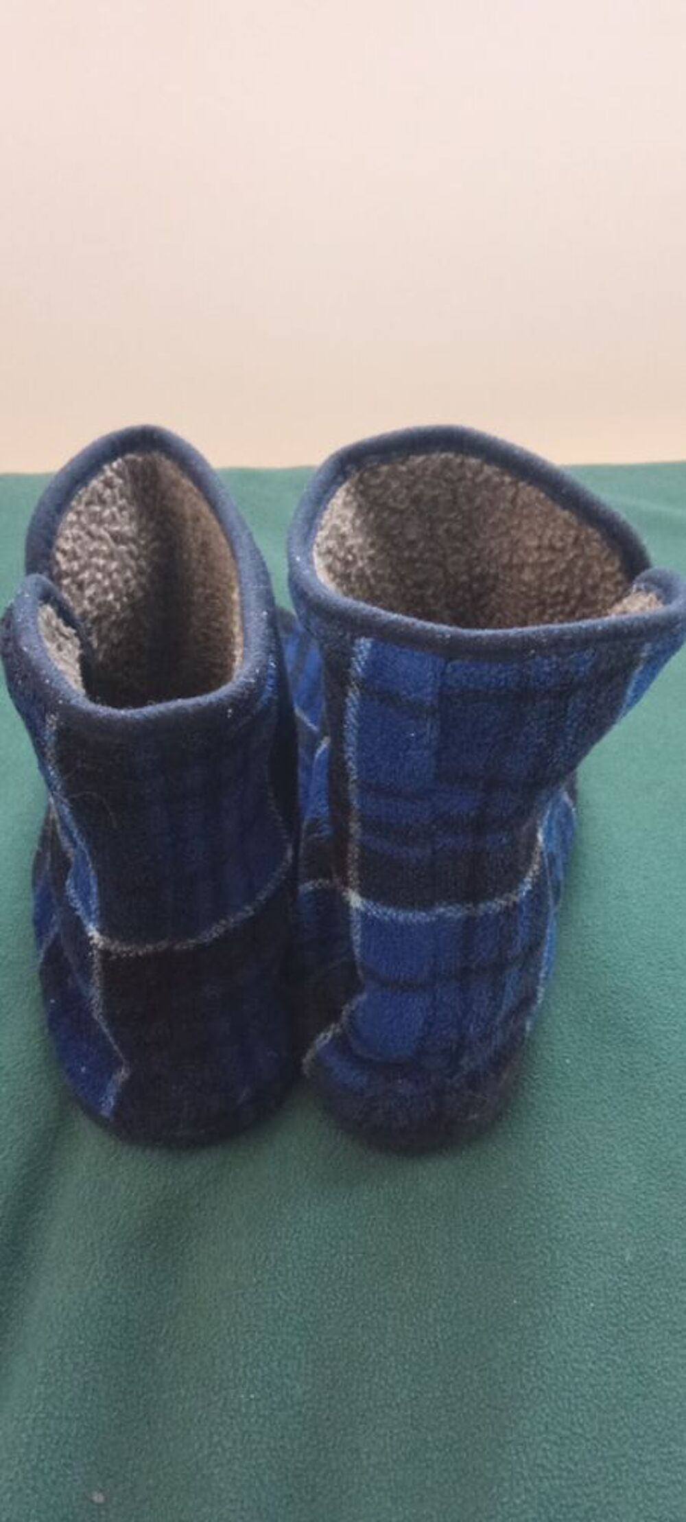 Chaussons pantoufles botillons homme Chaussures