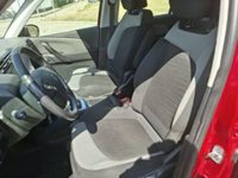 Grand C4 Picasso e-HDi 115 Attraction 2015 occasion 69320 Feyzin
