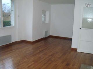  Appartement à louer 4 pièces 80 m²