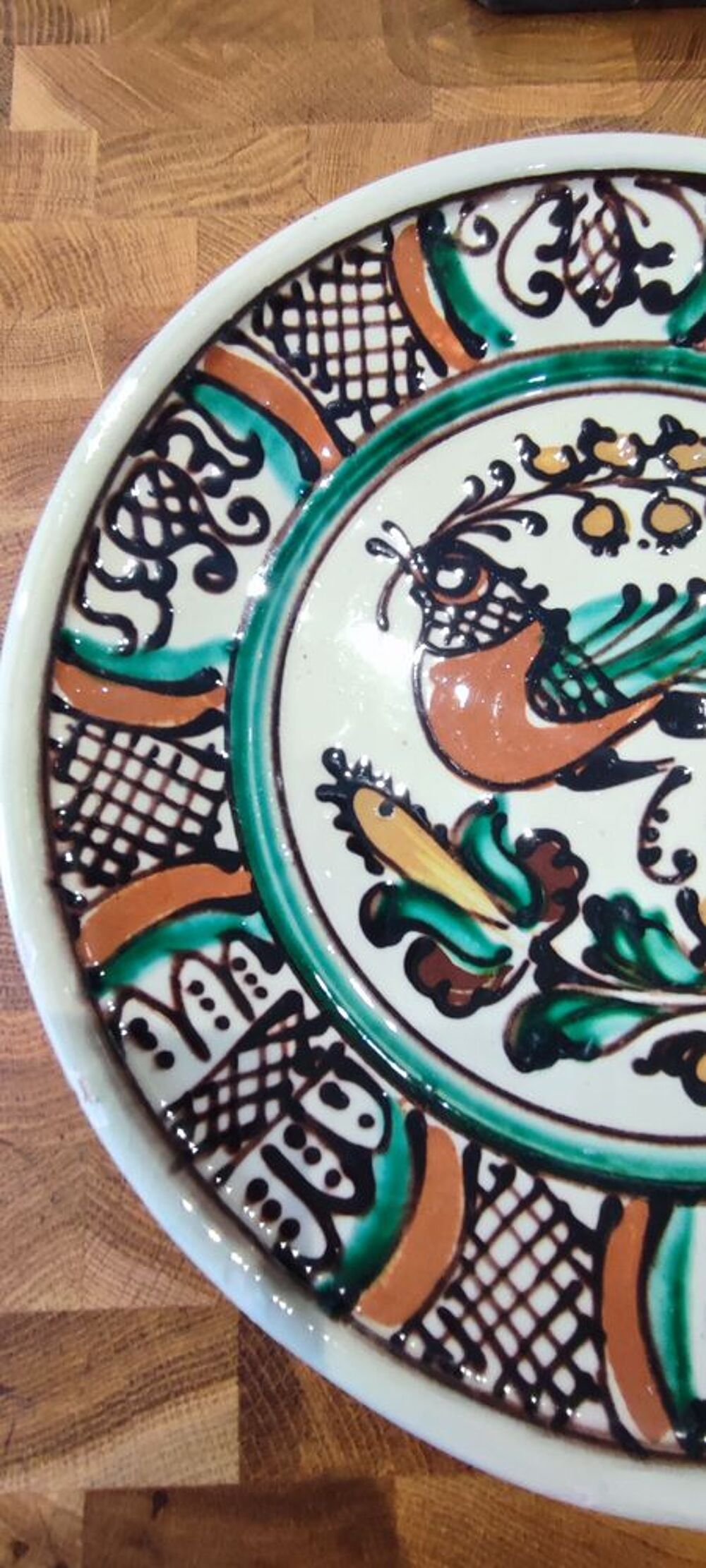 Assiette c&eacute;ramique poterie Korond 