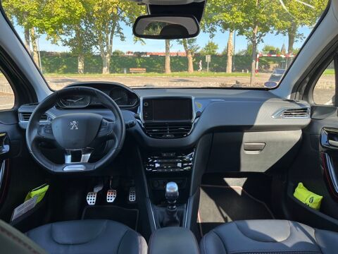 Peugeot 208 1.2 PureTech 110ch S&S BVM5 GT Line