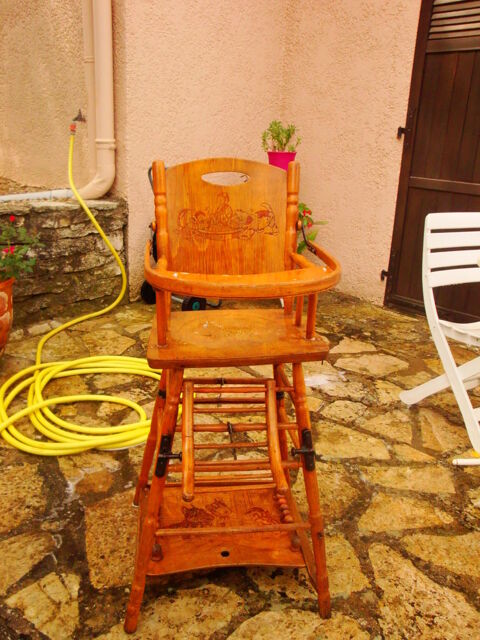 Chaise haute en bois ancienne 15 Nimes (30)