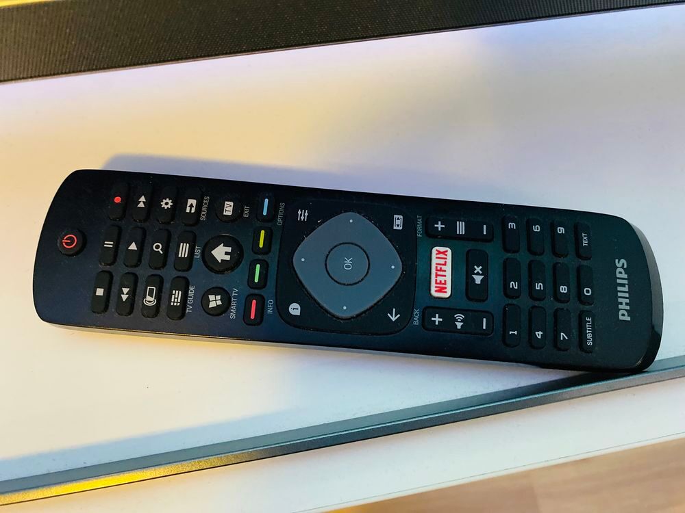 T&eacute;l&eacute;viseur Philips Ambilight ? Tr&egrave;s bon &eacute;tat Photos/Video/TV