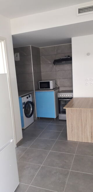  Appartement à louer 2 pièces 45 m²