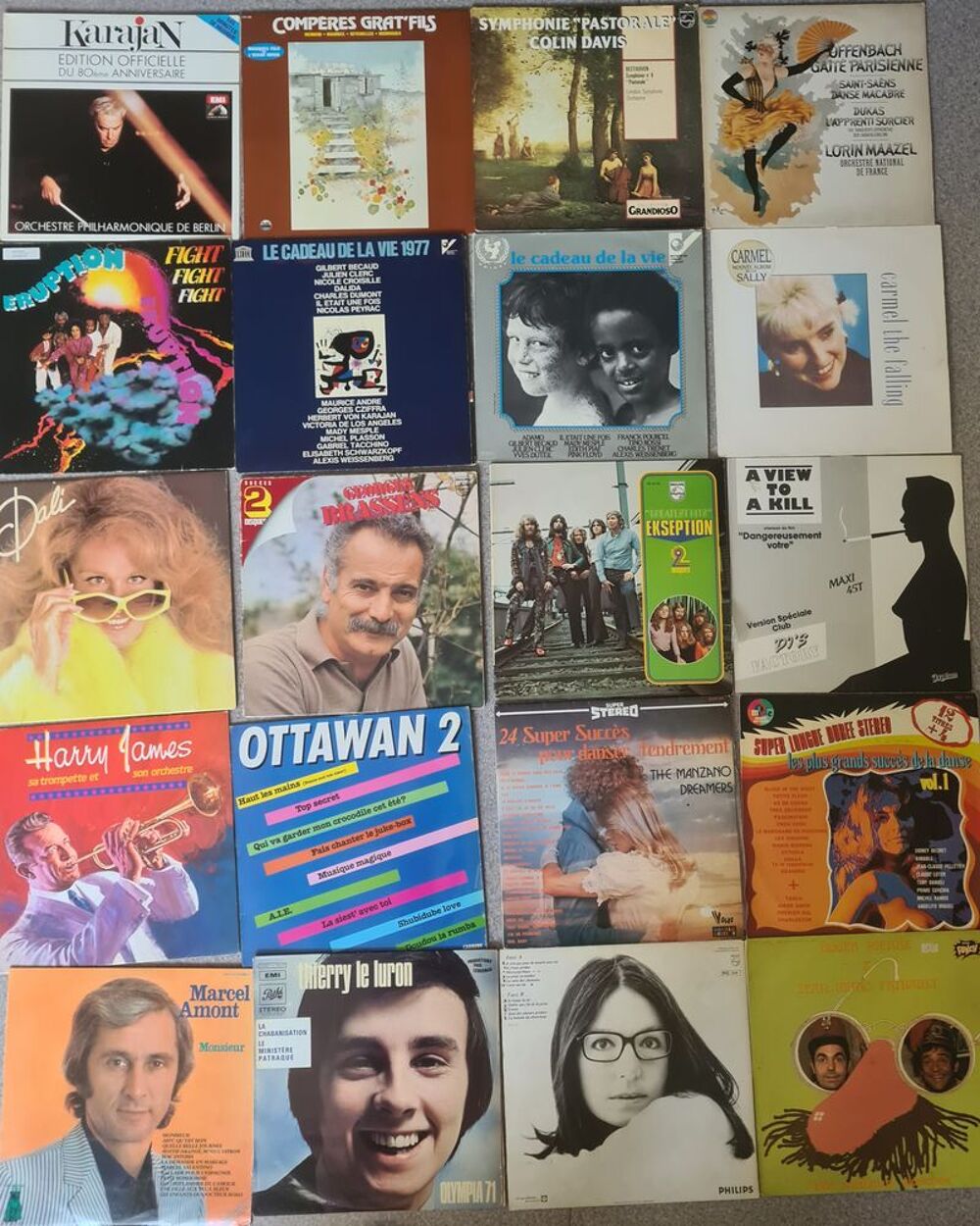 Lot de vinyles CD et vinyles