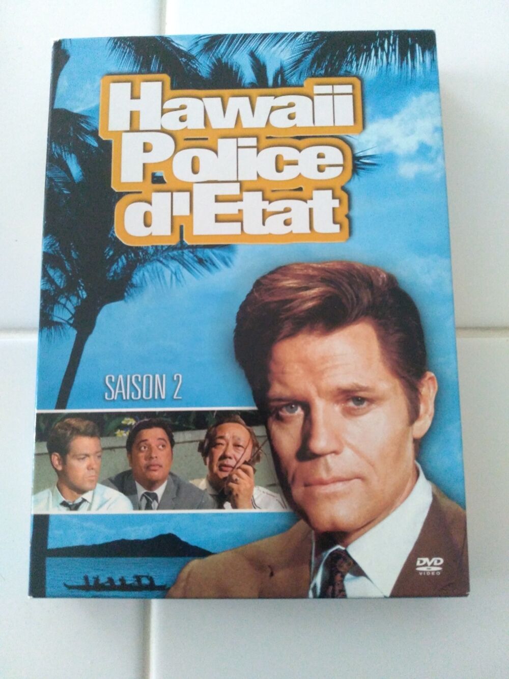 Coffret Hawaii Police d'&eacute;tat DVD et blu-ray