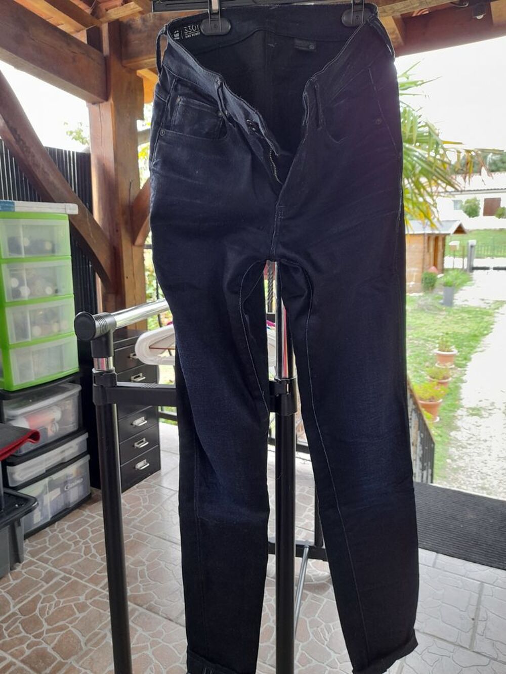 Jeans G-Star M 
Vêtements