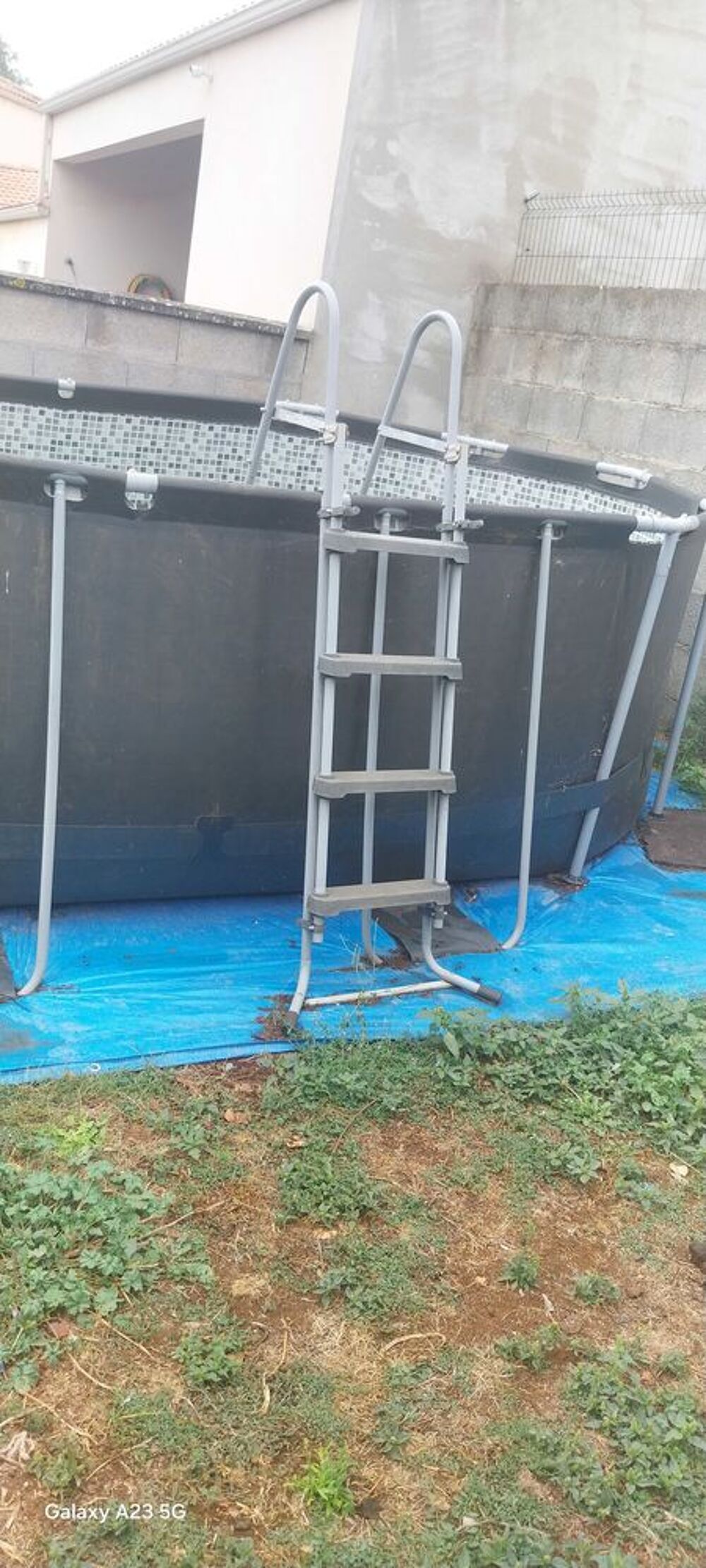 piscine ysaki et pompe &agrave; sable + accessoires Jardin