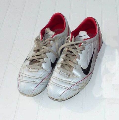 Chaussures de Foot (35) 5 Saint-L�onard (62)