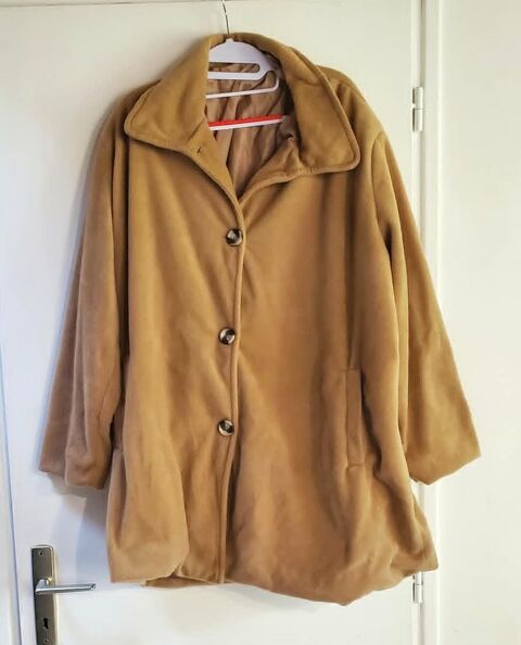 VESTE D'INTERIEUR FEMME TAILLE 54/56 COULEUR CAMEL Bubry (56)