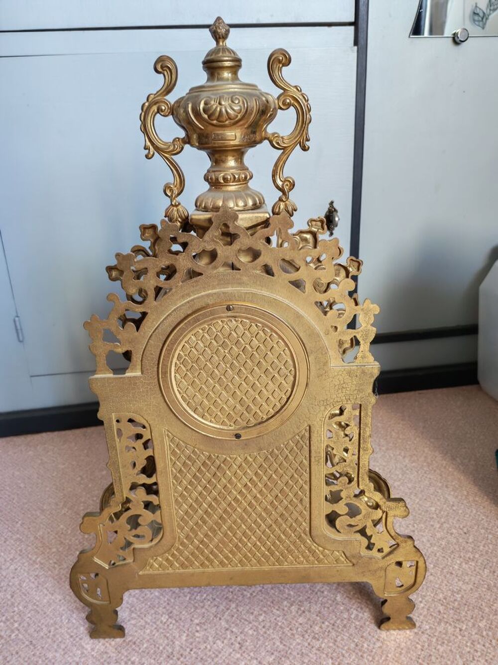 Horloge et 2 cand&eacute;labres Décoration