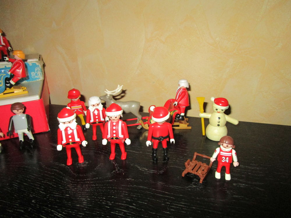 PLAYMOBIL NOEL SPORT D HIVERS Jeux / jouets