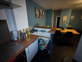  Appartement  louer 7 pices 100 m