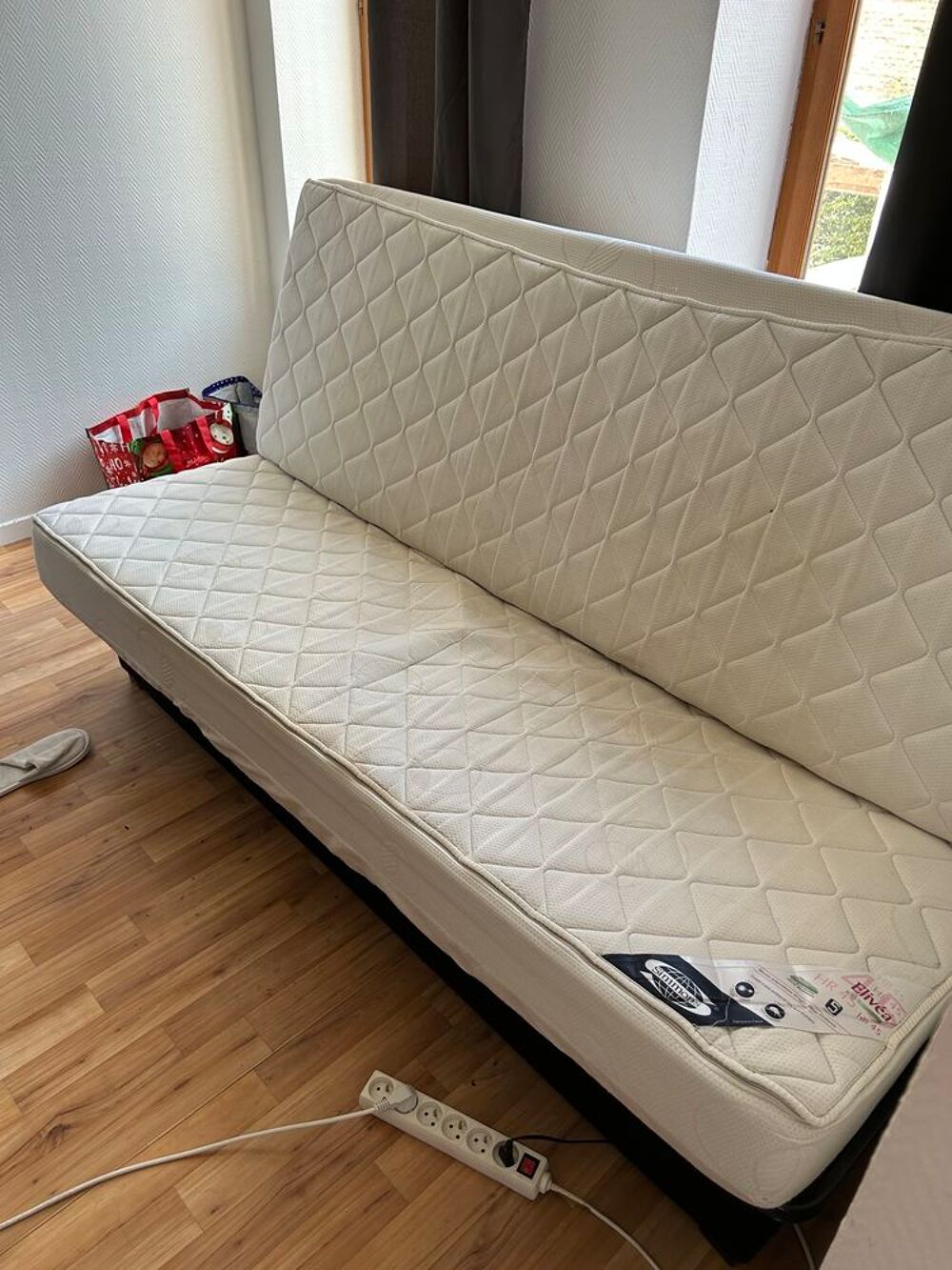 Canap&eacute; convertible avec matelas Meubles