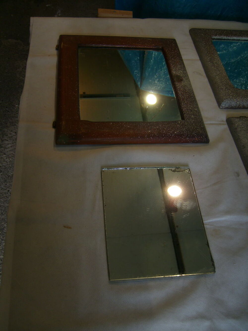Portes fa&ccedil;ades avec anciens miroir &agrave; relooker Décoration