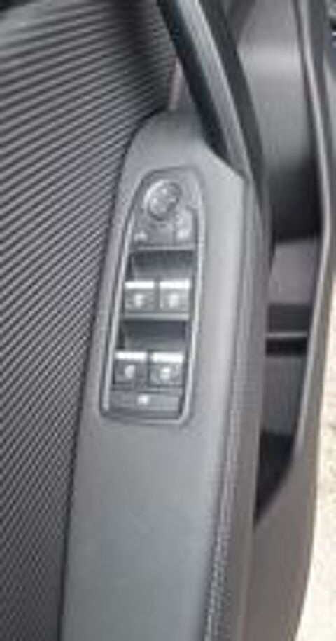 Captur E-Tech full hybrid 145 Engineered 2023 occasion 41500 Mer