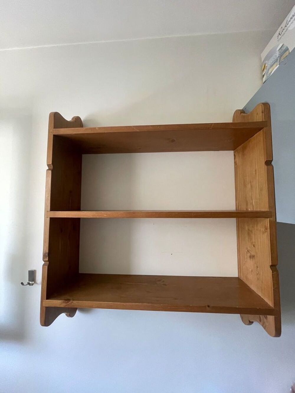 Etag&egrave;re 3 planches de style anglais en pin massif Meubles