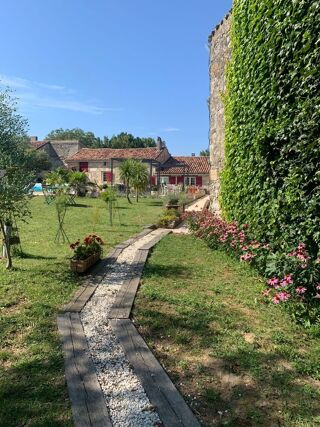  Maison � vendre 14 pi�ces 450 m�