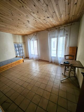  Immeuble � vendre 250 m� Castellane