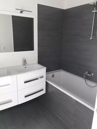  Appartement  vendre 3/4 pices 93 m