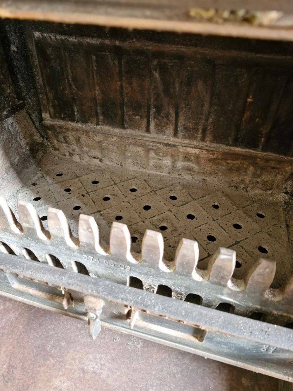 Insert ancien de chemin&eacute;e Electroménager