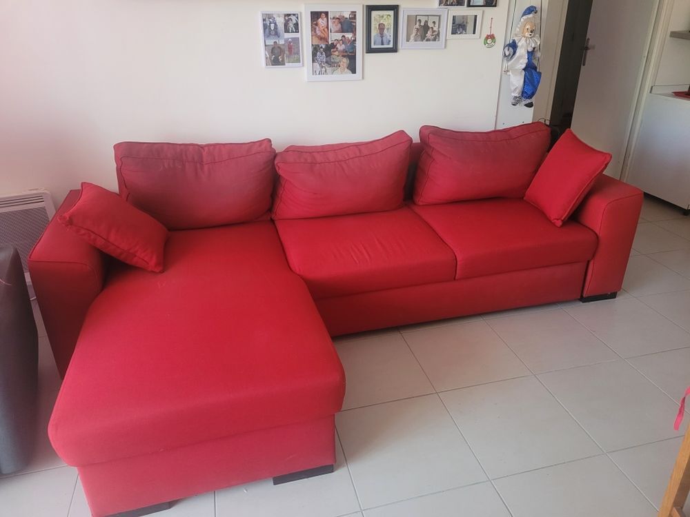Canap&eacute; rouge d angle Meubles