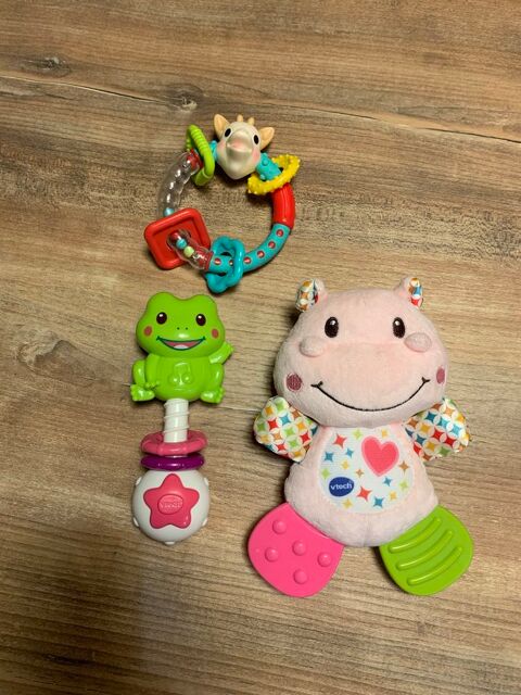 Lot de 3 jouets b�b� 5 Saleilles (66)
