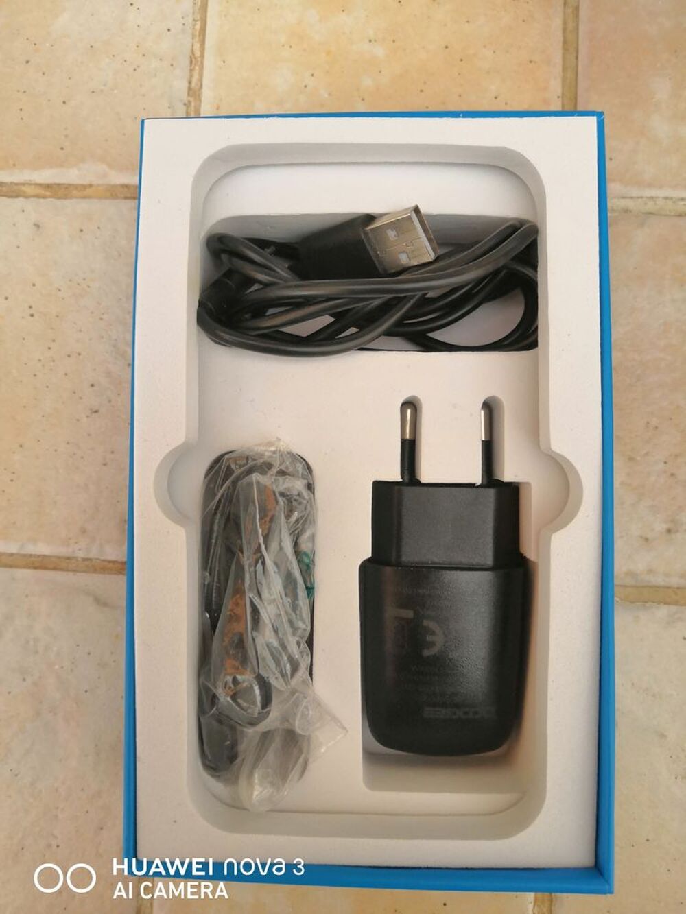 SMARTPHONE &Eacute;TAT NEUF -5.0" (pouces) (5PRO) Téléphones et tablettes