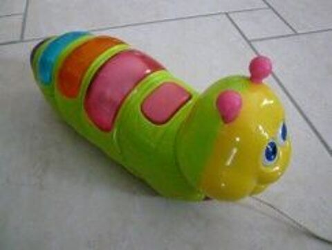 Chenille musicale et lumineuse / Jouet 1er ge 6 Franqueville-Saint-Pierre (76)