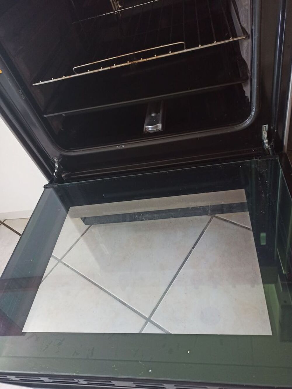 Cuisini&egrave;re &agrave; gaz Electroménager