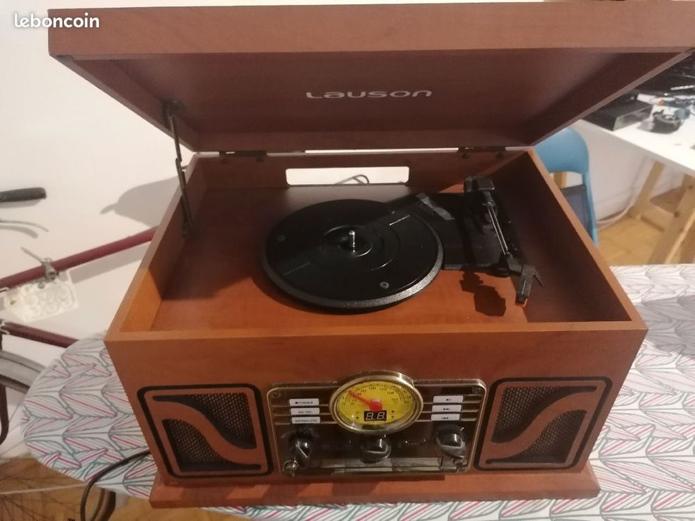 Platine vinyle / tourne-disque multifonction style vintage Audio et hifi