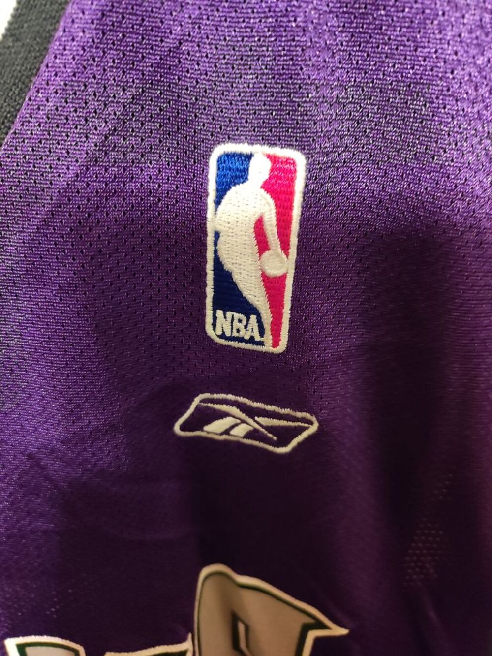 Tee-shirt sans manches violet Reebok Bucks 22. Rare . Vêtements