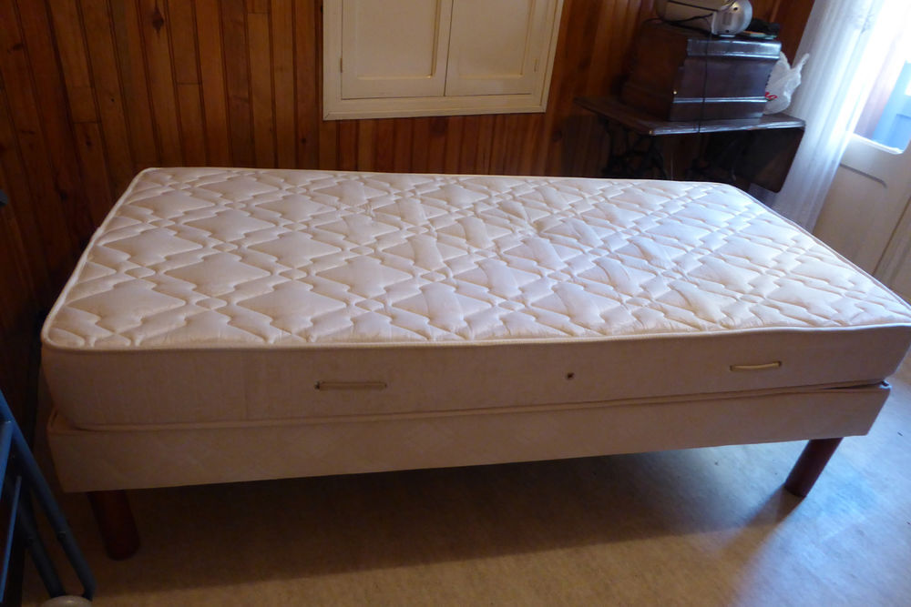 Lit 1personne : sommier et matelas Meubles