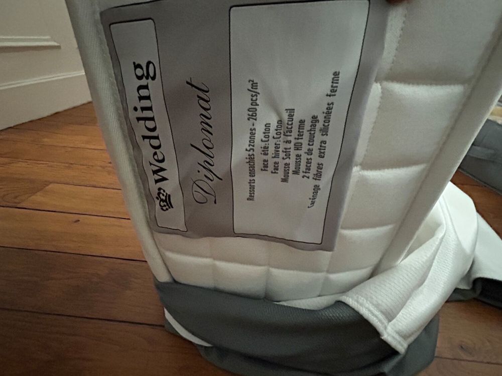 Matelas Wedding Diplomat come neuf
Meubles