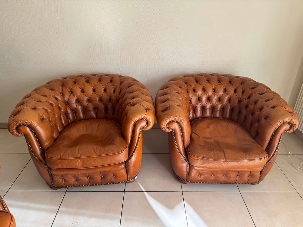 canap&eacute; et fauteuils Chesterfield Meubles