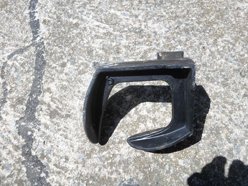 pied de cordonnier tripode en fonte Bricolage